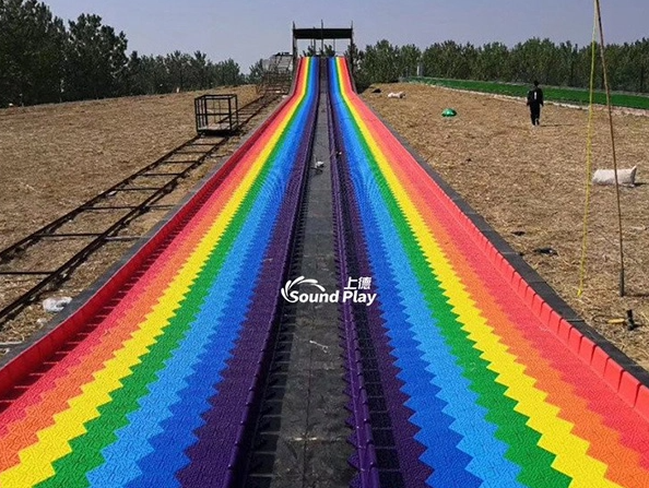 Sound Play Outdoor plastic slide web celebrity rainbow series China slide